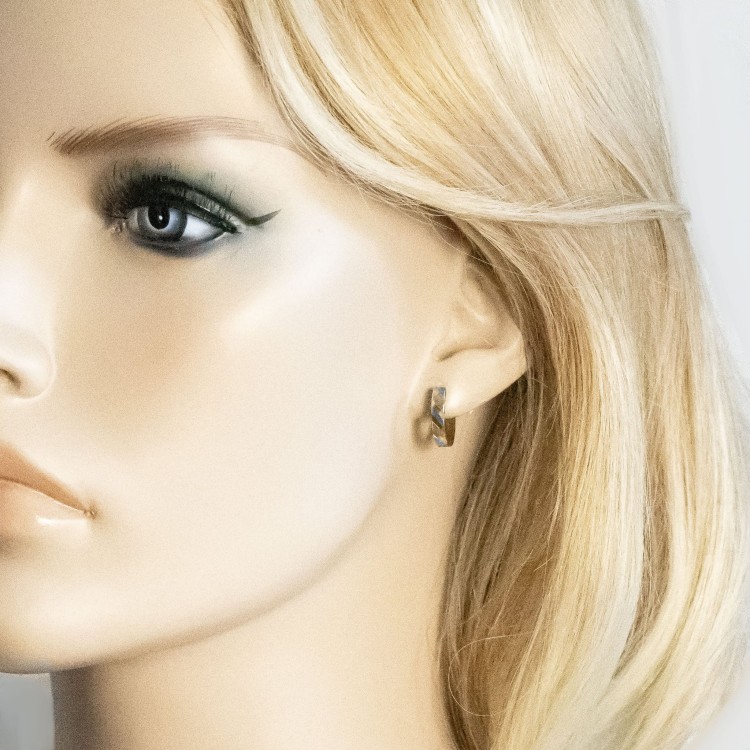 aaf940225d49d5c77d75d00e76ca60e3