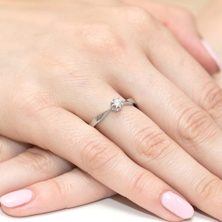 90d4f9c27943ab05ef5cbe968c3b6c5f