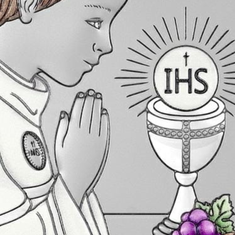 Zbliżenie na srebrny obrazek komunijny – detal reliefu chłopca w modlitwie, precyzyjne wykonanie