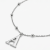 naszyjnik srebrny z zawieszką literą A na delikatnym łańcuszku