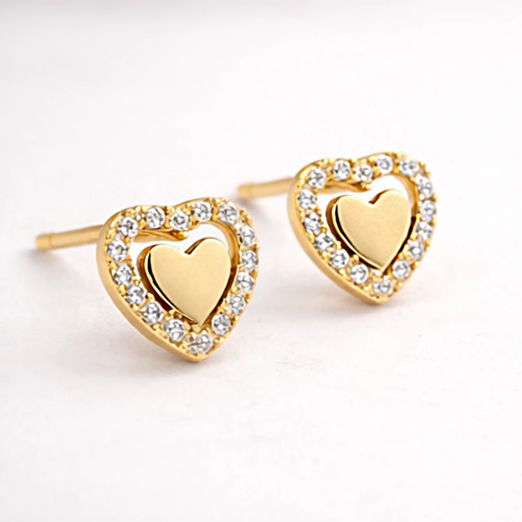 Para złotych kolczyków w kształcie serca z cyrkoniami