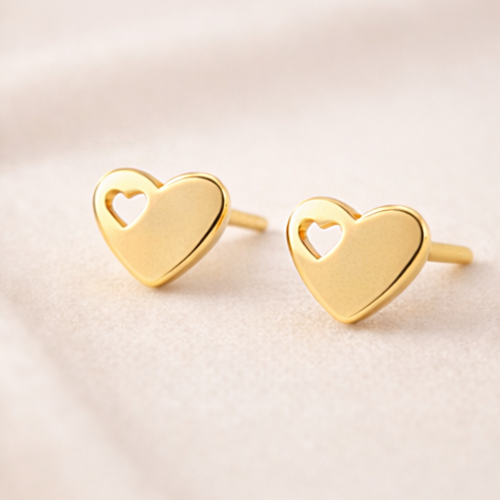 Para złotych kolczyków serc z wyciętym serduszkiem