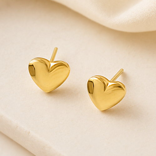 Para złotych kolczyków serc o gładkim wykończeniu
